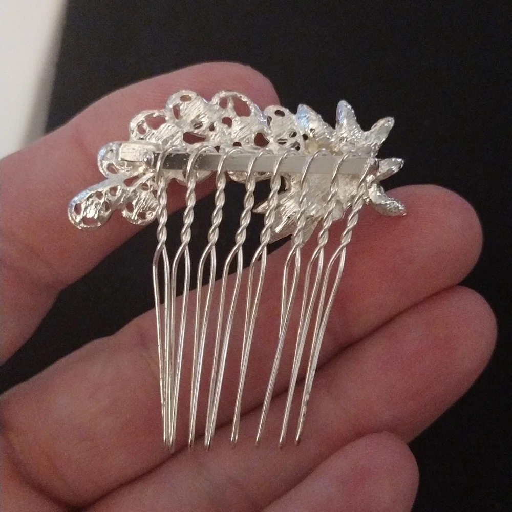 Vintage Metal Silver Tone W/ Faux Pearls and Clear Rhinestone Hair Comb